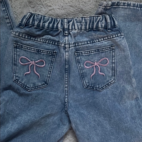SHEIN Light Wash Kids Denim Jeans - Picture 5 of 8